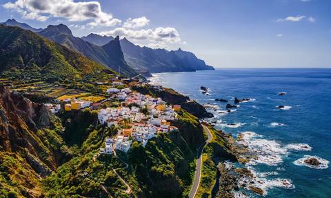 Across the Atlantic from the Caribbean to the Canary Islands