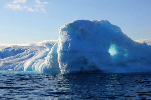 From Hamburg via Iceland to Greenland